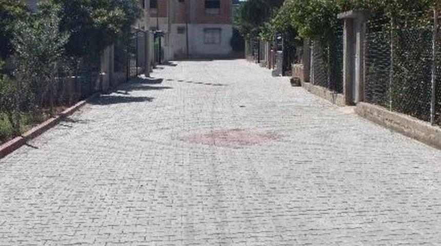Yeşiltepe Mahallesi&rsquo;nin Yolları Taştan Yapılıyor