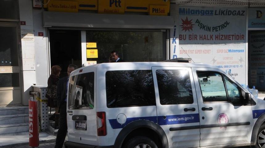 Benzinle PTT Şubesini soydu