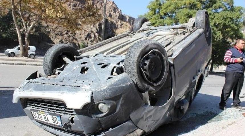 Takla Atan Araçtan Burnu Bile Kanamadan Çıktı