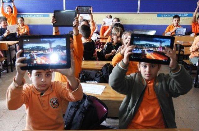 Büyükşehir’den 29 Bin 507 Öğrenciye Tablet