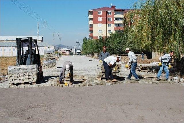 Güroymak’ta Parke Taşı Döşeme Çalışmaları