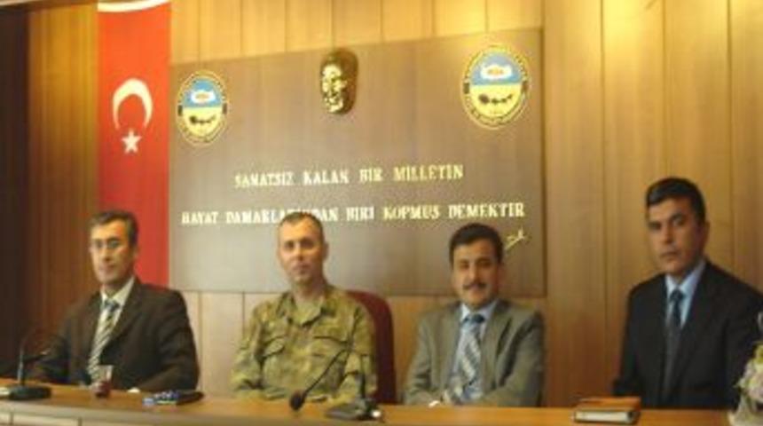 T&uuml;rkoğlu&rsquo;nda Kurban Bayramı Toplantısı Yapıldı