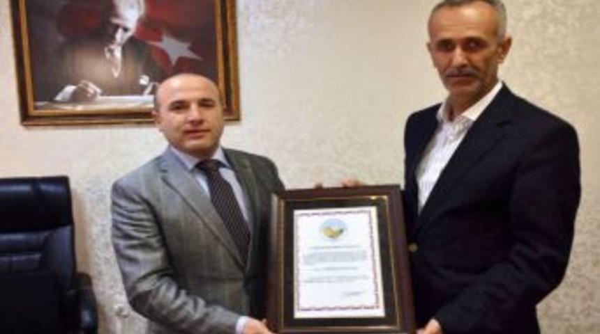 Tillo&rsquo;dan Vali Yardımcısına Fahri Hemşehrilik Beratı