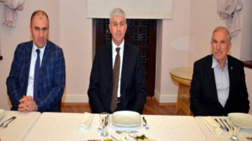 Uşak Valisi Erden, Deri Karma OSB Y&ouml;netimiyle Buluştu