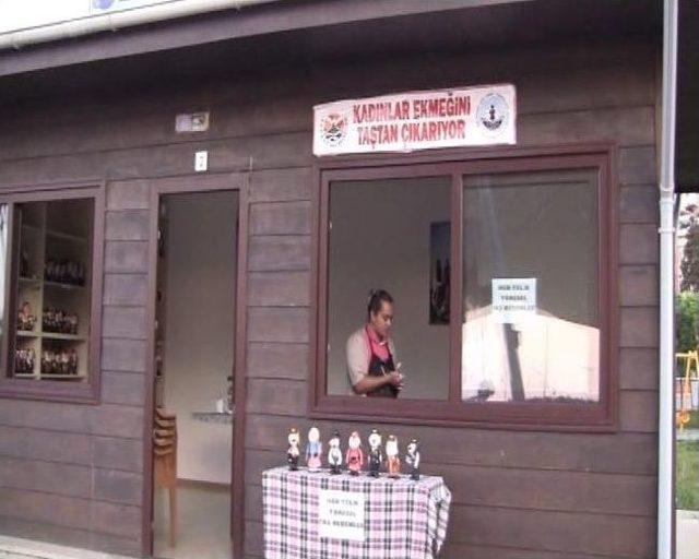 Başbakan Erdoğan&rsquo;a Hediye Edilecek Taş Bebekleri Yapıyorlar 2