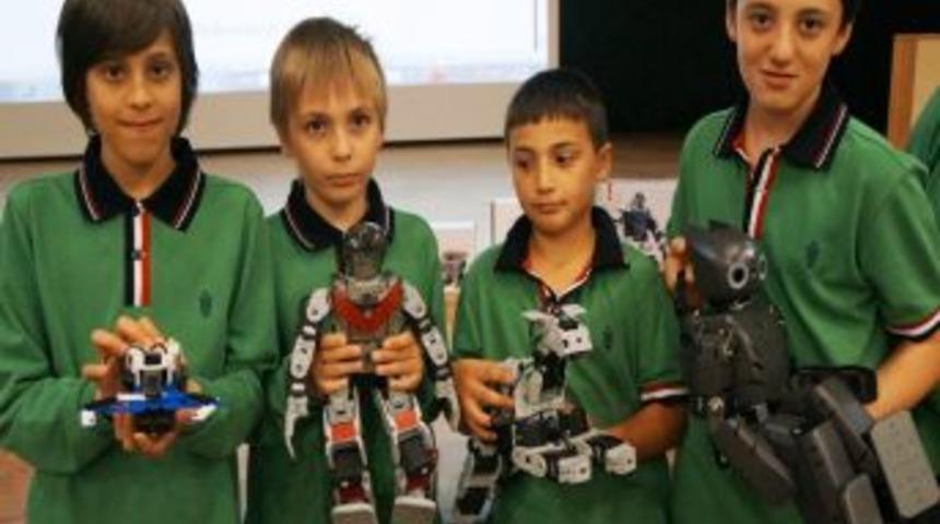 Fatih Koleji Robot Eğitim Programına Başladı