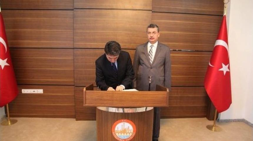 Vali G&uuml;ven&ccedil; Mardin Valisi Cengiz&rsquo;i Kabul Etti