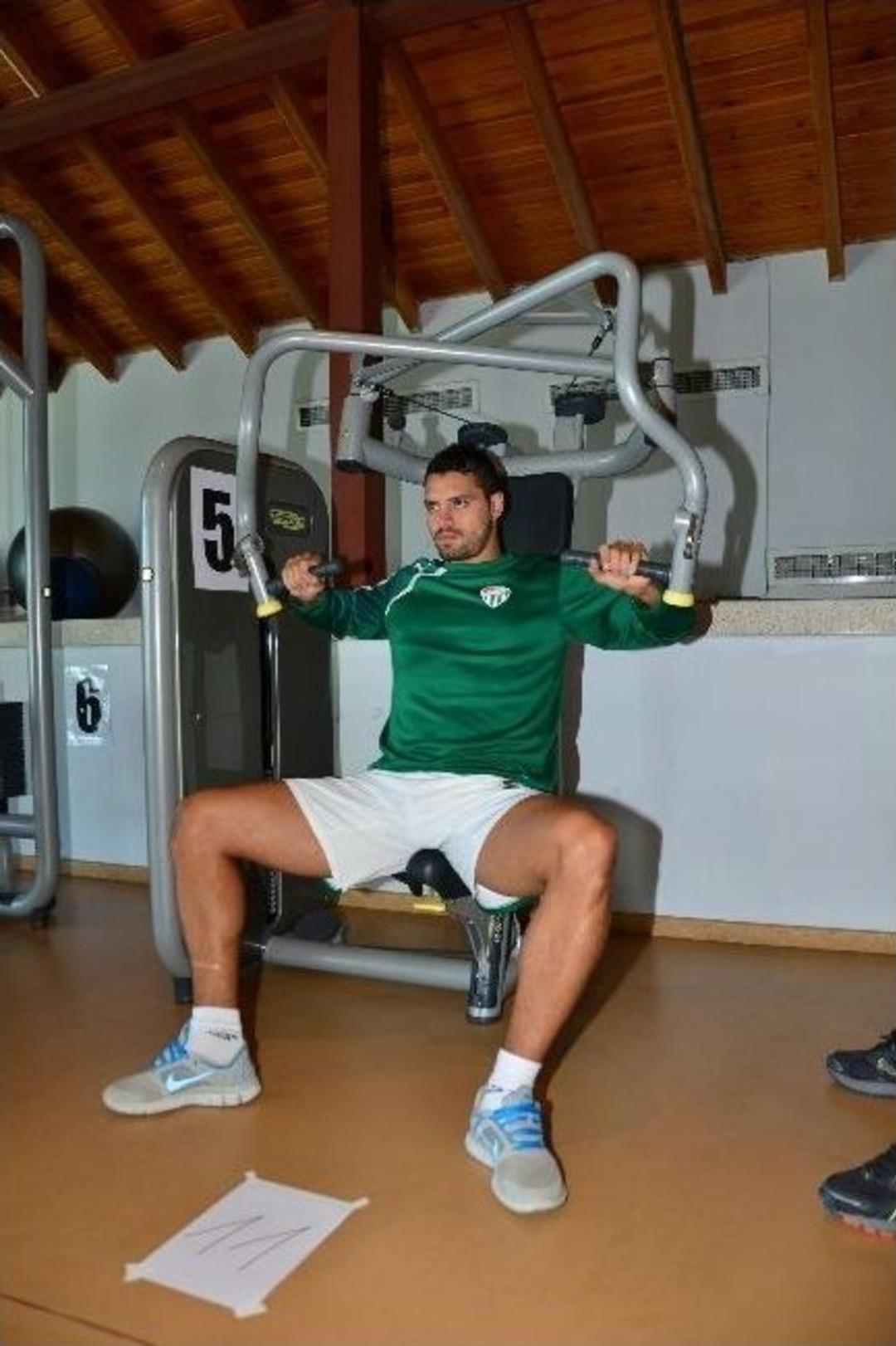 Timsah Salonda &Ccedil;alıştı