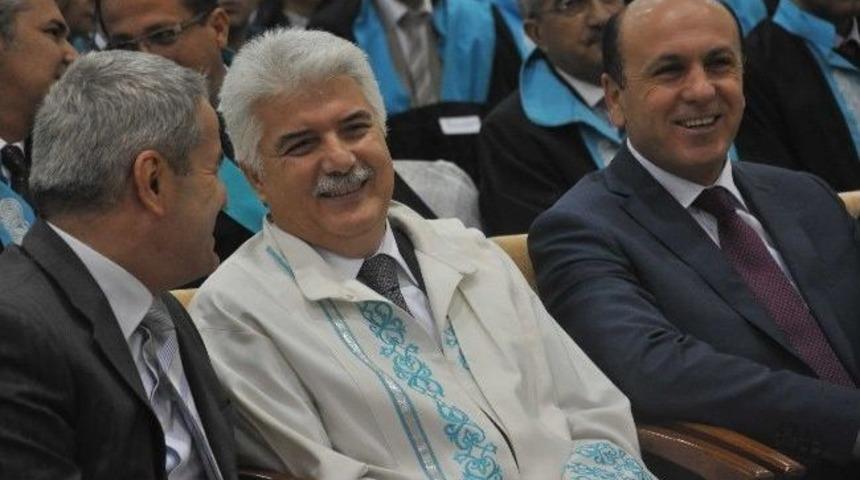 Balıkesir &Uuml;niversitesi'nde 2013-2014 Ders Yılı Başladı