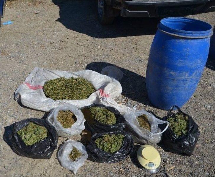 5 Köyde 135 Kilo Esrar Yakalandı G5