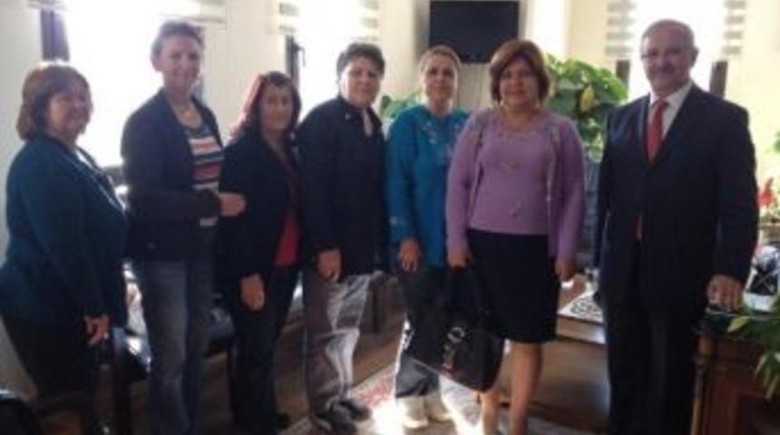 T&uuml;rk Kızılayı Urla Şubesi'nden, M&uuml;ft&uuml;l&uuml;ğe Ziyaret&rlm;