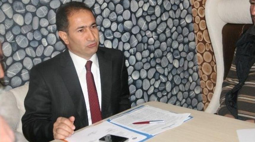 Ak Partili Buluş Gazetecilerle Bir Araya Geldi