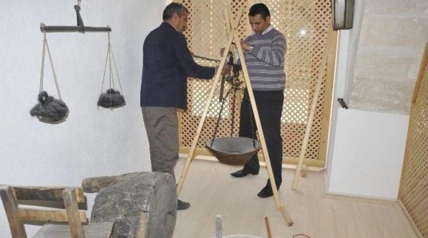 Karaman Tarihi, Taş Bina'daki M&uuml;zede Sergilenecek