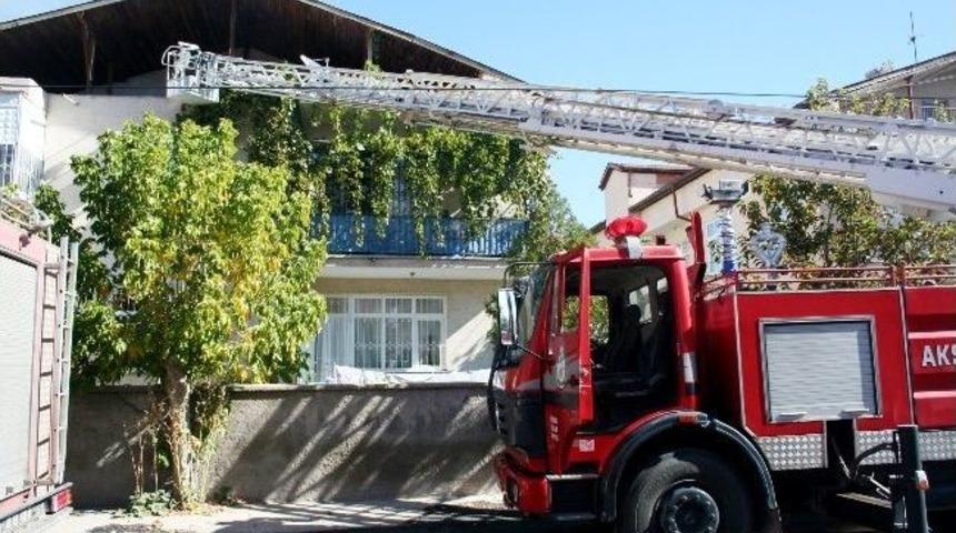 Aksaray'da Soba K&uuml;lleri Terası Yaktı