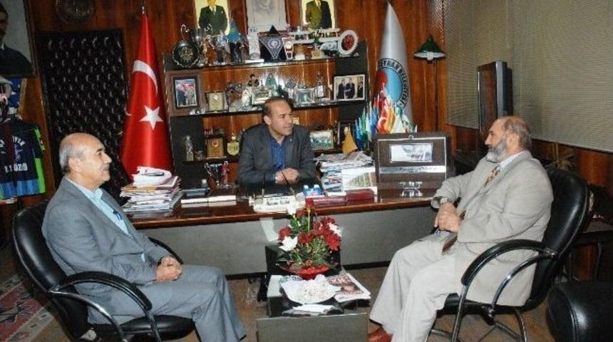 M&uuml;ft&uuml; Nazmi S&ouml;ğ&uuml;t&rsquo;ten S&ouml;zl&uuml;&rsquo;ye Ziyaret