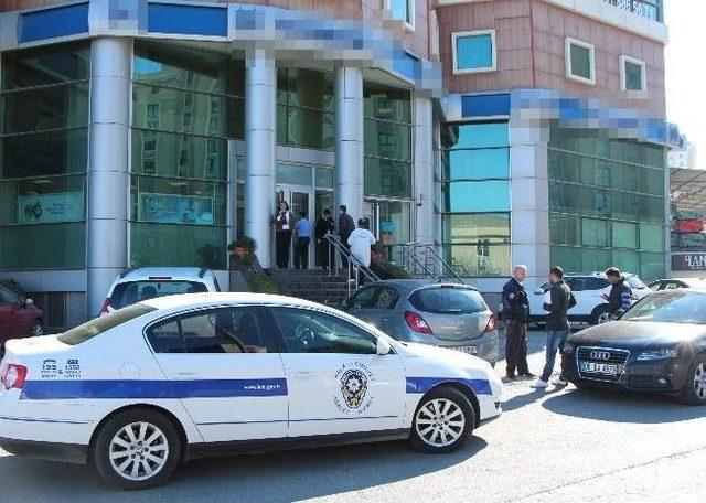 İstanbul&rsquo;da Silahlı Banka Soygunu 1