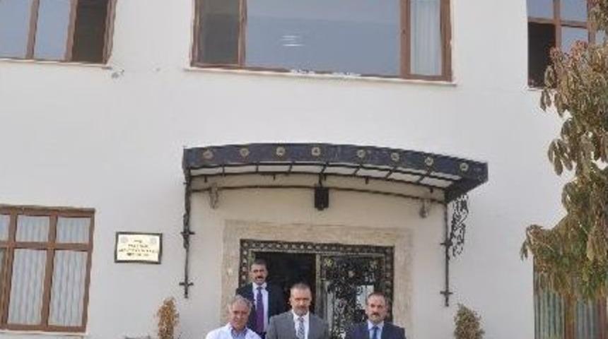 Kayat&uuml;rk&rsquo;ten Kedi Evine Ziyaret