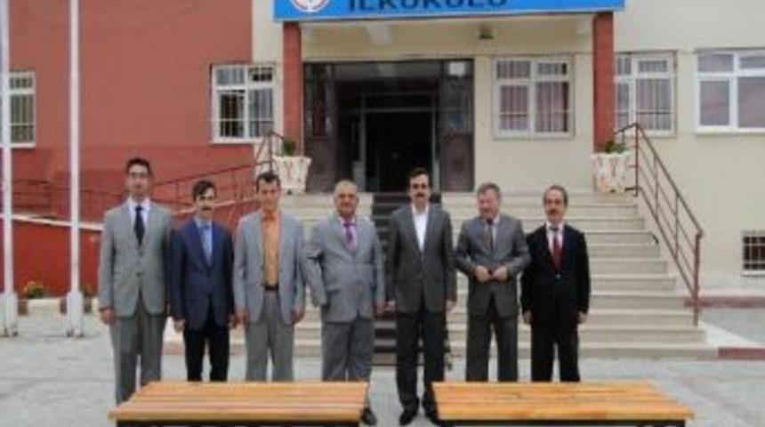 Sungurlu Belediyesinden Okullara Bank Yardımı