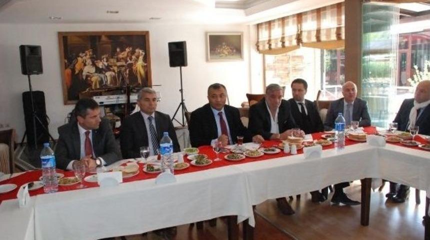 Vali &Ccedil;ift&ccedil;i, Şipşak Anadolu Ekibini Ziyaret Etti