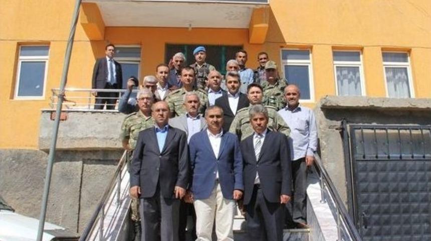 Vali Ko&ccedil;ak'tan Arıcak İl&ccedil;esine Ziyaret