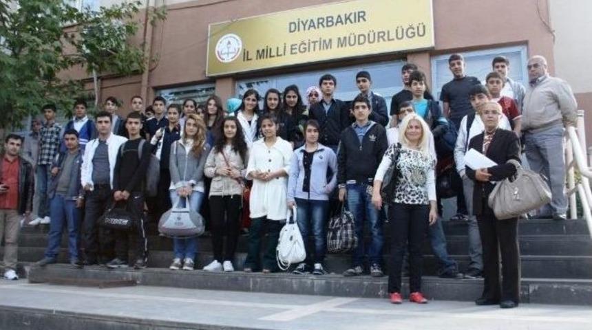 &Ouml;ğrenciler İ&ccedil;in Cumhuriyet Eğitim Gezileri D&uuml;zenleniyor