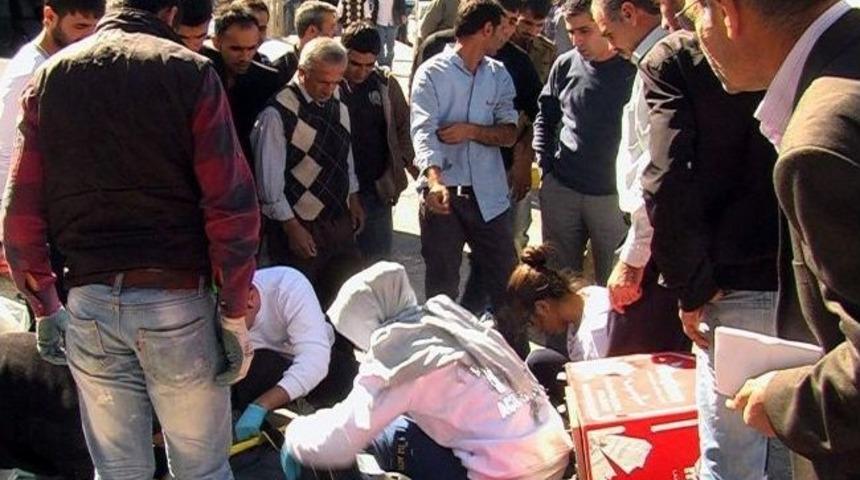 Otomobil İle Motosiklet &Ccedil;arpıştı: 2 Yaralı