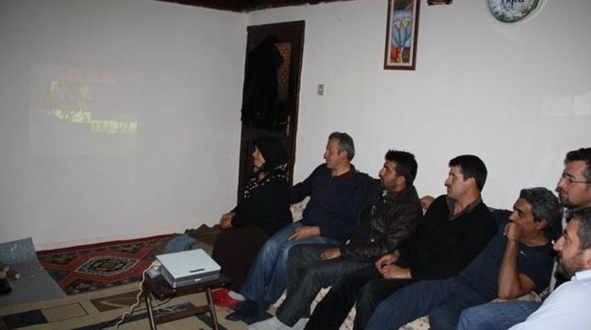 Temel Kesme &Ccedil;i&ccedil;ek Yetiştiriciliği Kursu Başladı