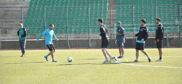 Kozlu Belediyespor, Çayırovaspor Maçı Hazırlıklarına Başladı