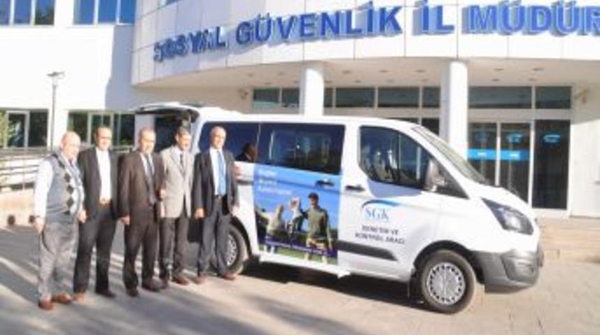 SGK, Kayıt Dışı Istihdamı Mobil Ara&ccedil;la Denetleyecek