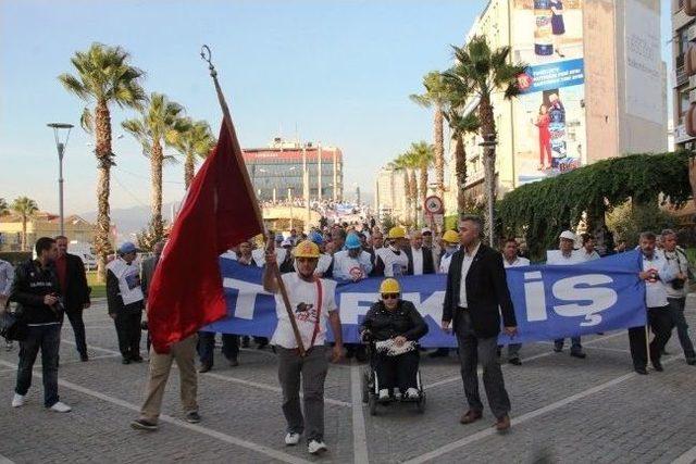 İzmir’de Maden İşçileri Eylem Yaptı