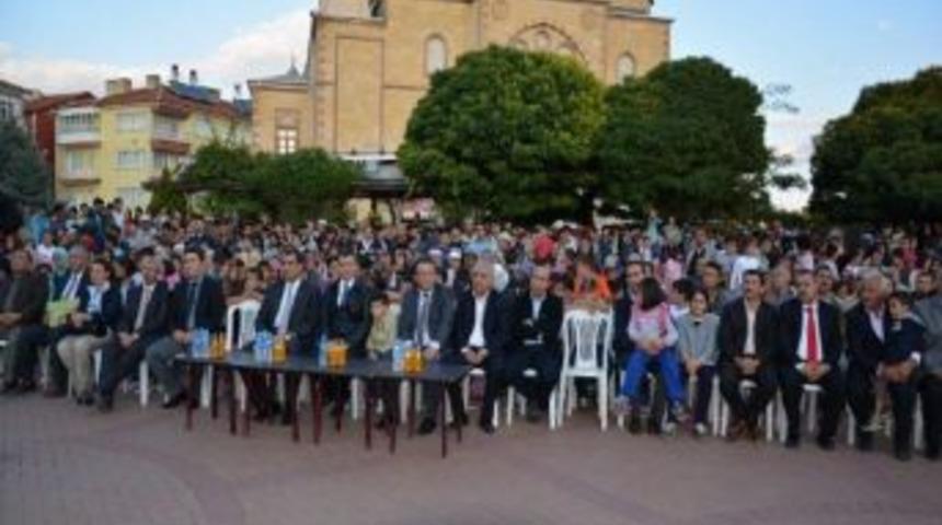 Biz Türkiye’yiz Adlı Oyun Kaman İlçesinde Sahnelendi