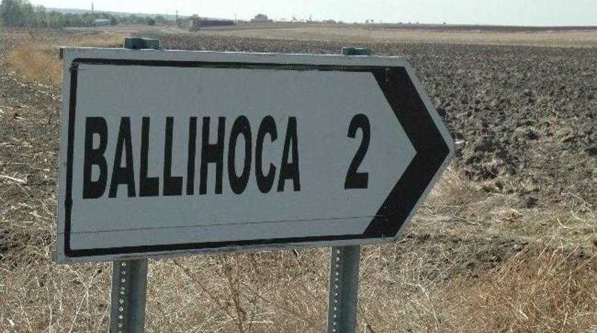 Bu K&ouml;ydeki Soyadları G&ouml;renleri Şaşırtıyor