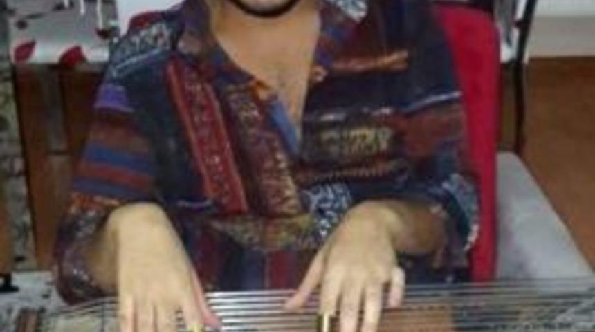 İzmirli Sanat&ccedil;ının B&uuml;y&uuml;k Başarısı