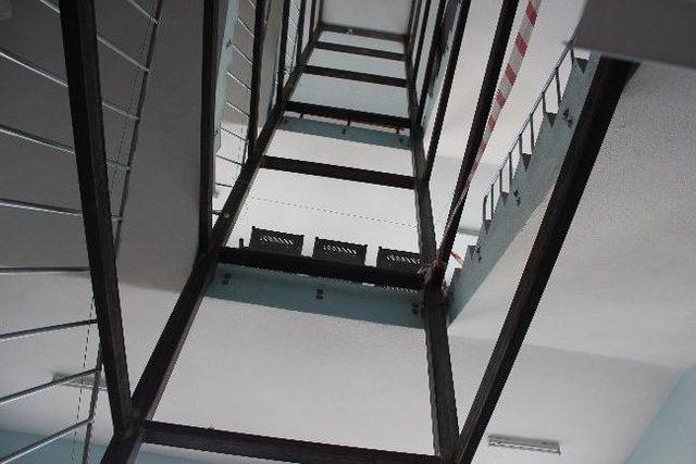 G&ouml;rele H&uuml;k&uuml;met Konağı na Engelli Ve Yaşlılar İ&ccedil;in Asans&ouml;r Yapılıyor 1