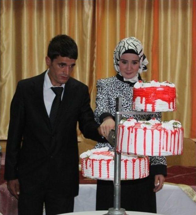 Vali Tapsız, Manevi Kızının Nikah Şahitliğini Yaptı 2