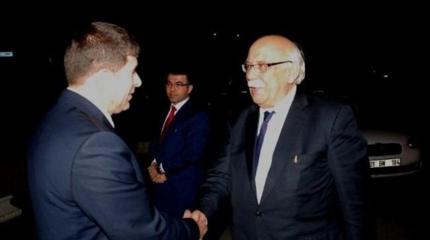 Bakan Avcı'dan Milli Eğitim M&uuml;d&uuml;r&uuml;ne &Ouml;ğretmen Uyarısı