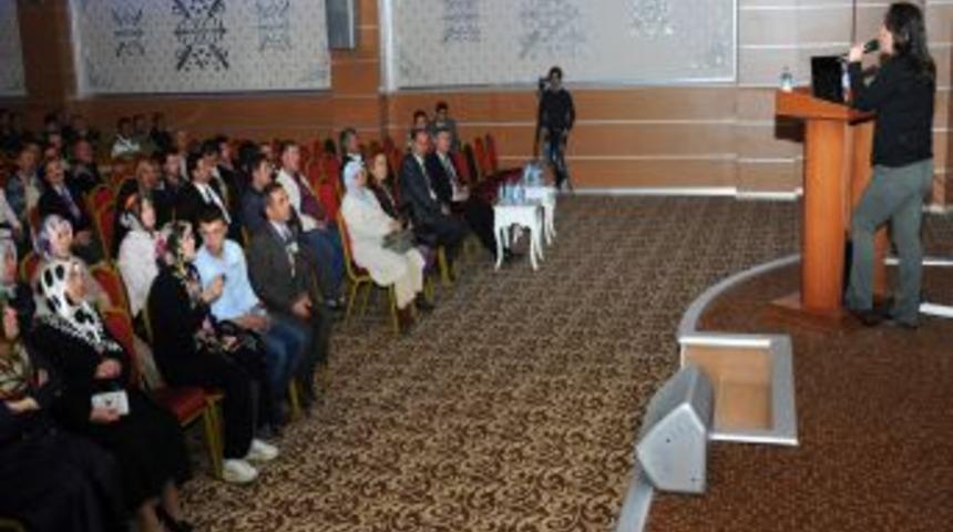 Pursaklarda 'koruyucu Aile' Semineri Verildi