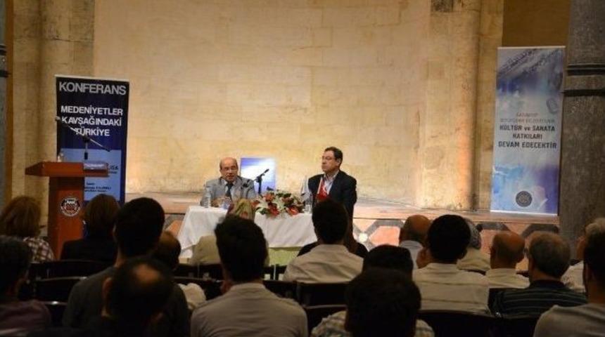 &lsquo;medeniyetler Kavşağında T&uuml;rkiye&rsquo; Konulu Konferans Yapıldı