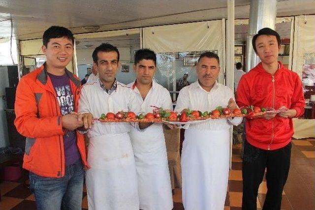 &Ccedil;inliler Adana Kebabı na Bayıldı 2