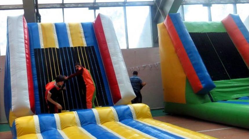 Gen&ccedil; Kamp&uuml;s, Harikalar Diyarı'nda Eğlendi