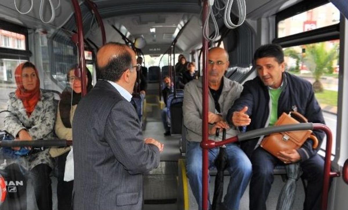 Başkan G&uuml;mr&uuml;k&ccedil;&uuml;oğlu Belediye Otob&uuml;slerini Denetledi