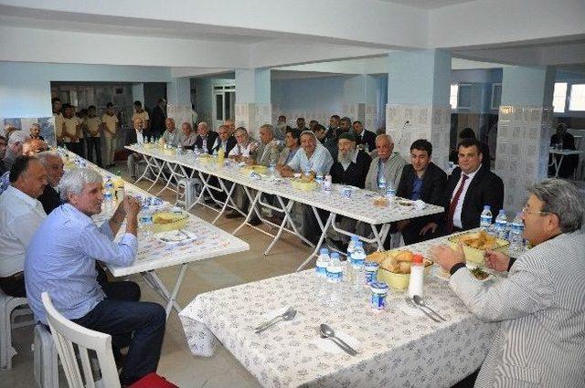 Kozan&rsquo;da Emekli Din G&ouml;revlilerine Plaket 1