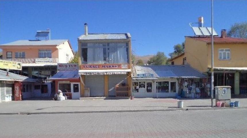 Varto&rsquo;da Kepenkler A&ccedil;ılmadı