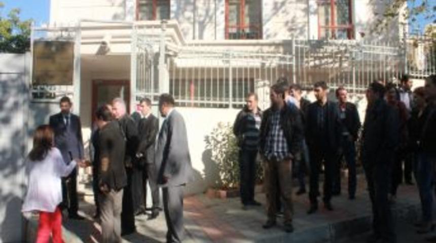 İstanbul&rsquo;daki Azeriler, Se&ccedil;im I&ccedil;in Sandık Başına Gitti