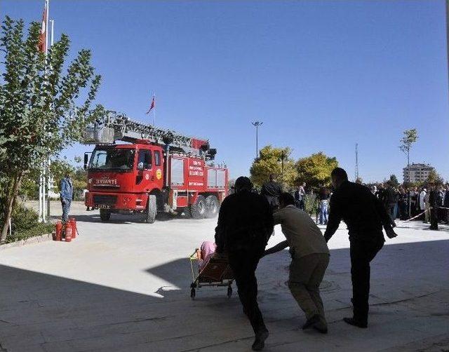 Selçuk Tıp’ta Uygulamalı Yangın Tatbikatı