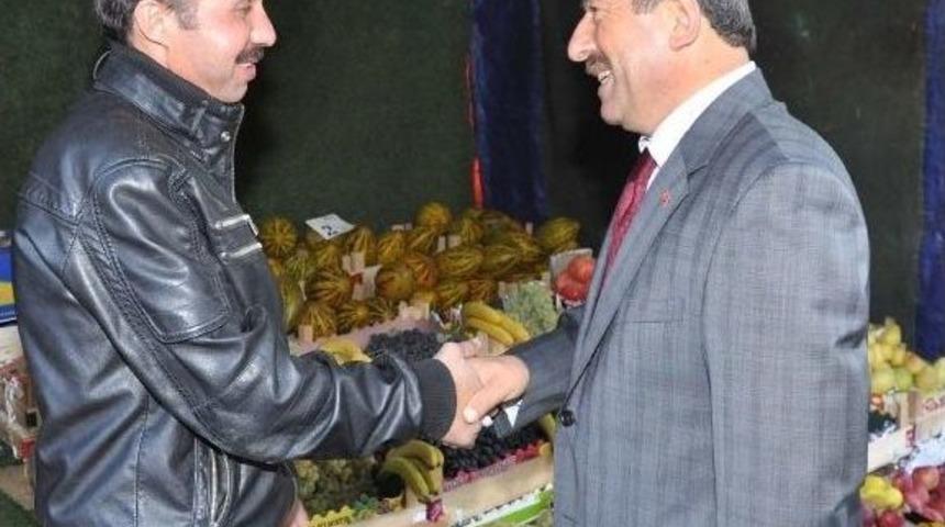 Başkan Karabacak Esnafı Ziyaret Etti