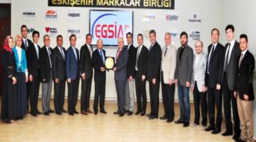 EGSİAD, 21. Yaşına Yeni Y&ouml;netim Yeni Vizyonla Girdi