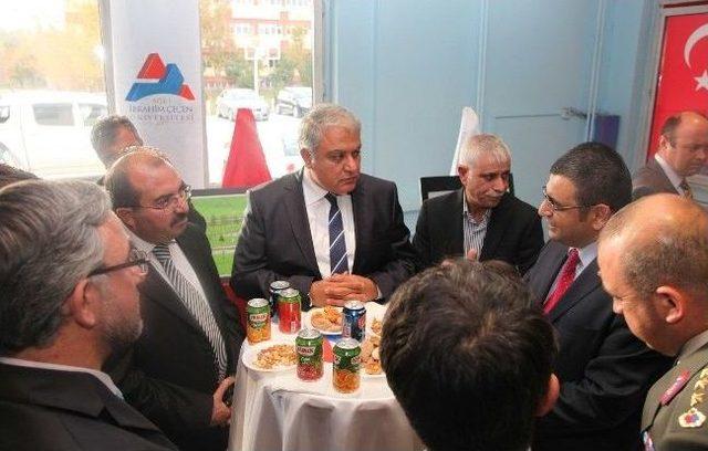 Ağrı İbrahim &Ccedil;e&ccedil;en &Uuml;niversitesi&rsquo;nin Akademik Yıl A&ccedil;ılışı Yapıldı 3