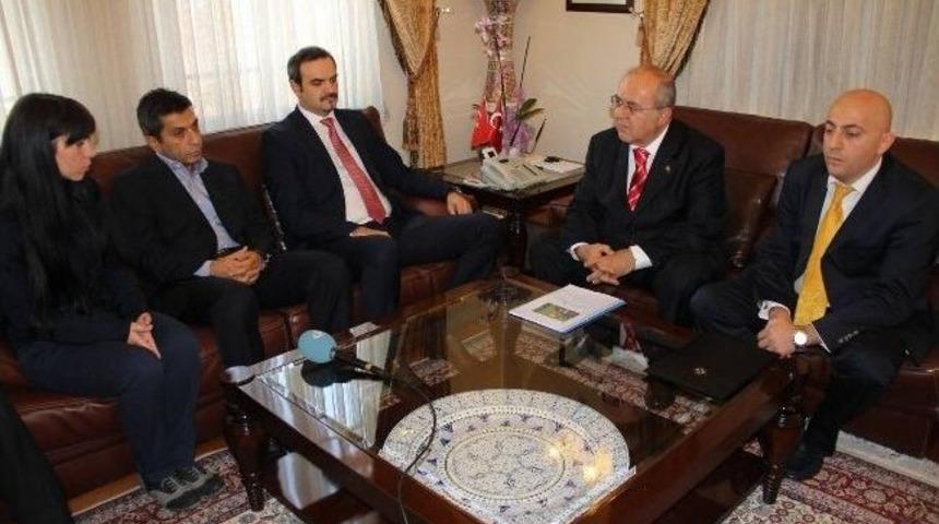 Makedonya Ekonomi Bakanı Saracini&rsquo;den T&uuml;rk İş Adamlarına Yatırım &Ccedil;ağrısı