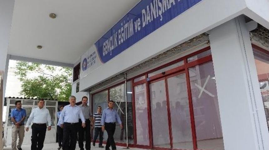 Başkan Akaydın &Ccedil;ocuk Ve Gen&ccedil;lik Evi Sosyal Tesisi&rsquo;ni İnceledi